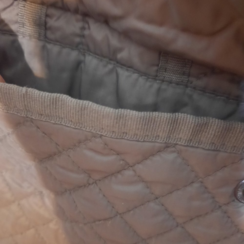 DKNY size small quilted Womens spring jacket. - Picture 6 of 8